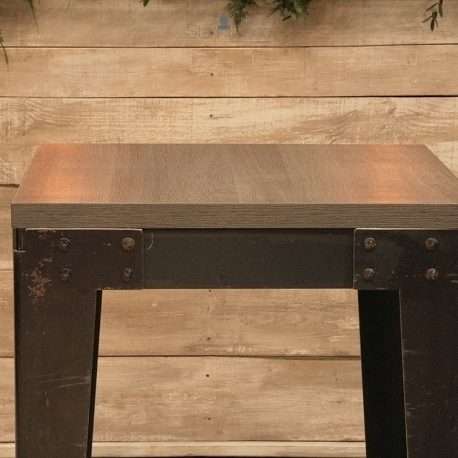 alquiler mesa de apoyo industrial madera forja metal para bodas eventos vintage