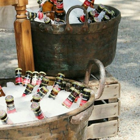 Calderos de cobre antiguo para beer corner o rincones de bebidas, zumos o similar
