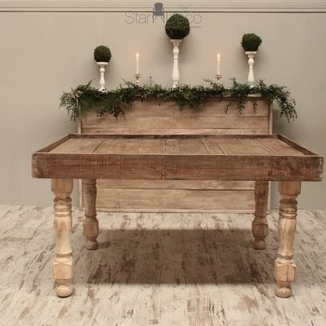 Mesa de madera altar estilo Hemingway