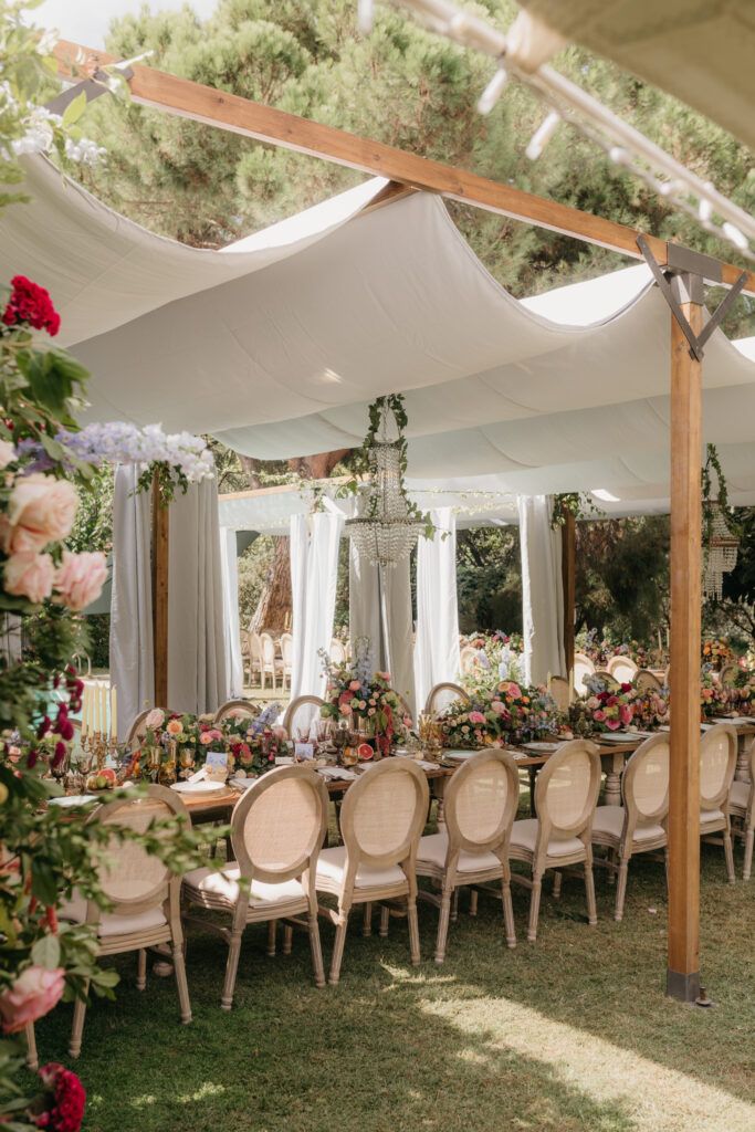 Alquilar Pergolas de madera para eventos decoracion boda