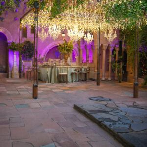 alquiler de iluminacion lamparas de araña estructura chandeliers bodas eventos