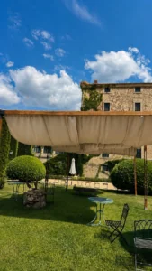 Alquilar Pergolas de madera para eventos decoracion boda