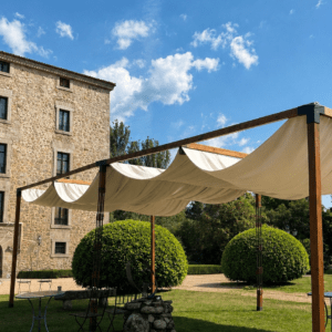 Alquilar Pergolas de madera para eventos decoracion boda