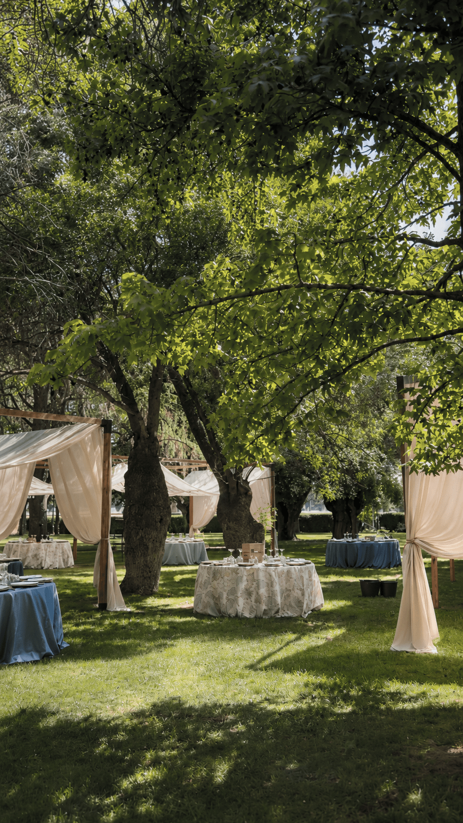 Alquiler de pergolas de lino para bodas y eventos